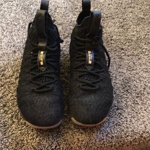 Lebron 15s
